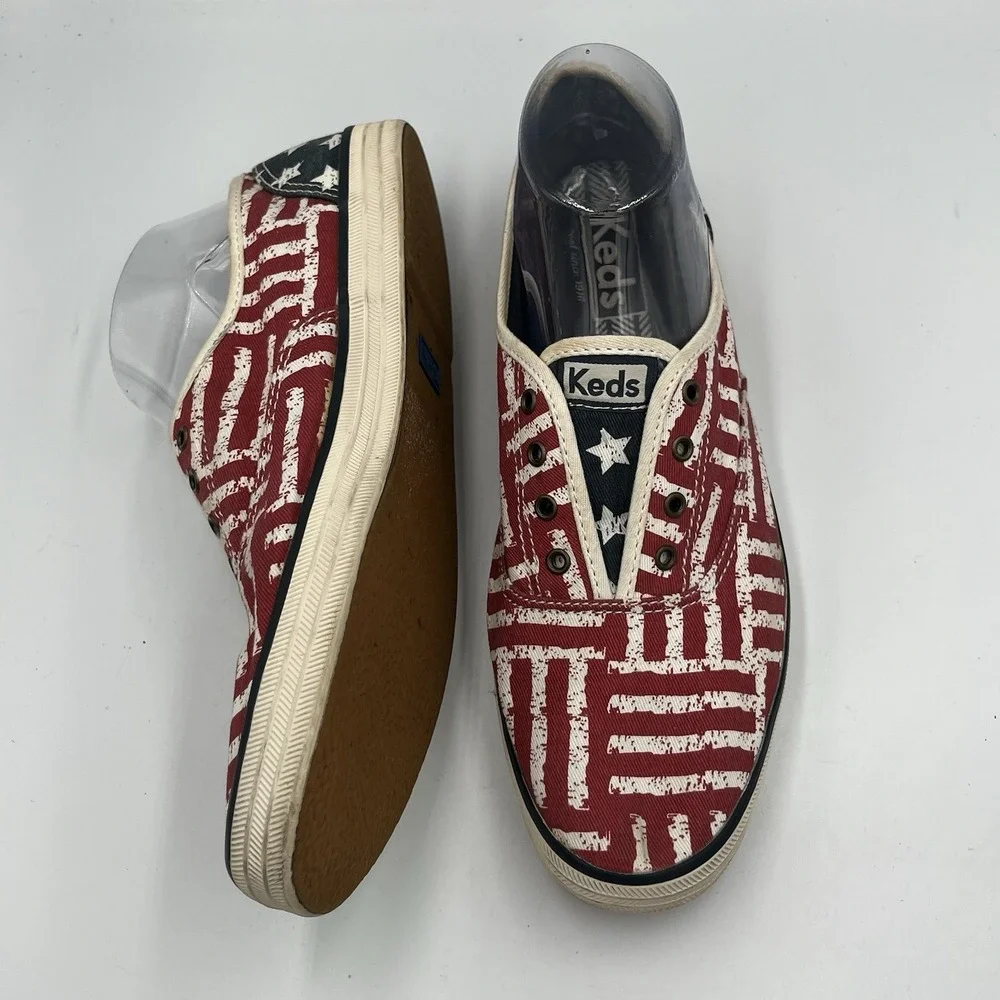 KEDS Women's CHILLAX Slip On American Flag RED WHITE BLUE Stars & Stripes 9.5